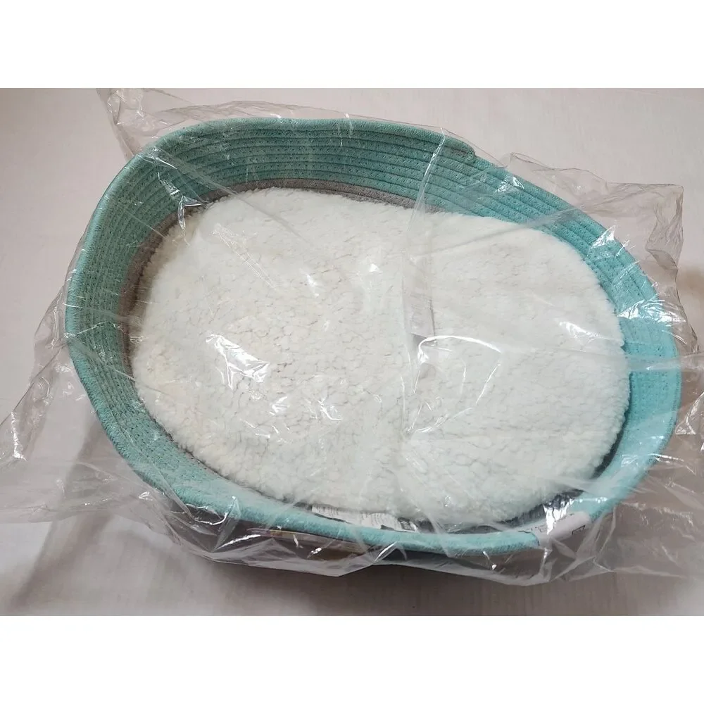Kitty City Woven Cat Bed